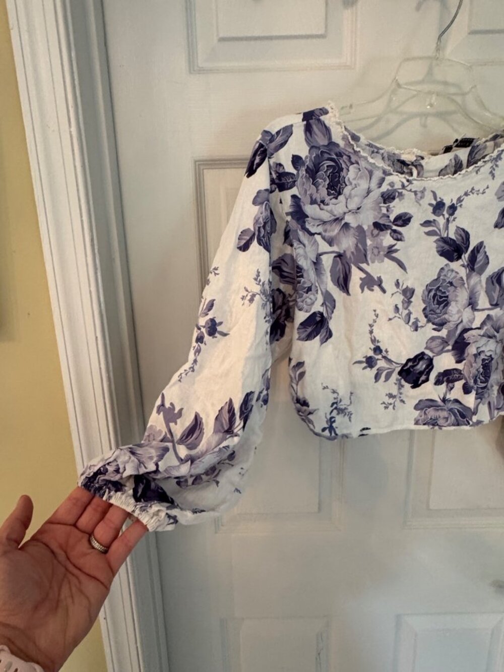 Vintage Laura Ashley Floral Crop Top Blouse Linen Balloon Sleeve Back Button Sma - Picture 6 of 13